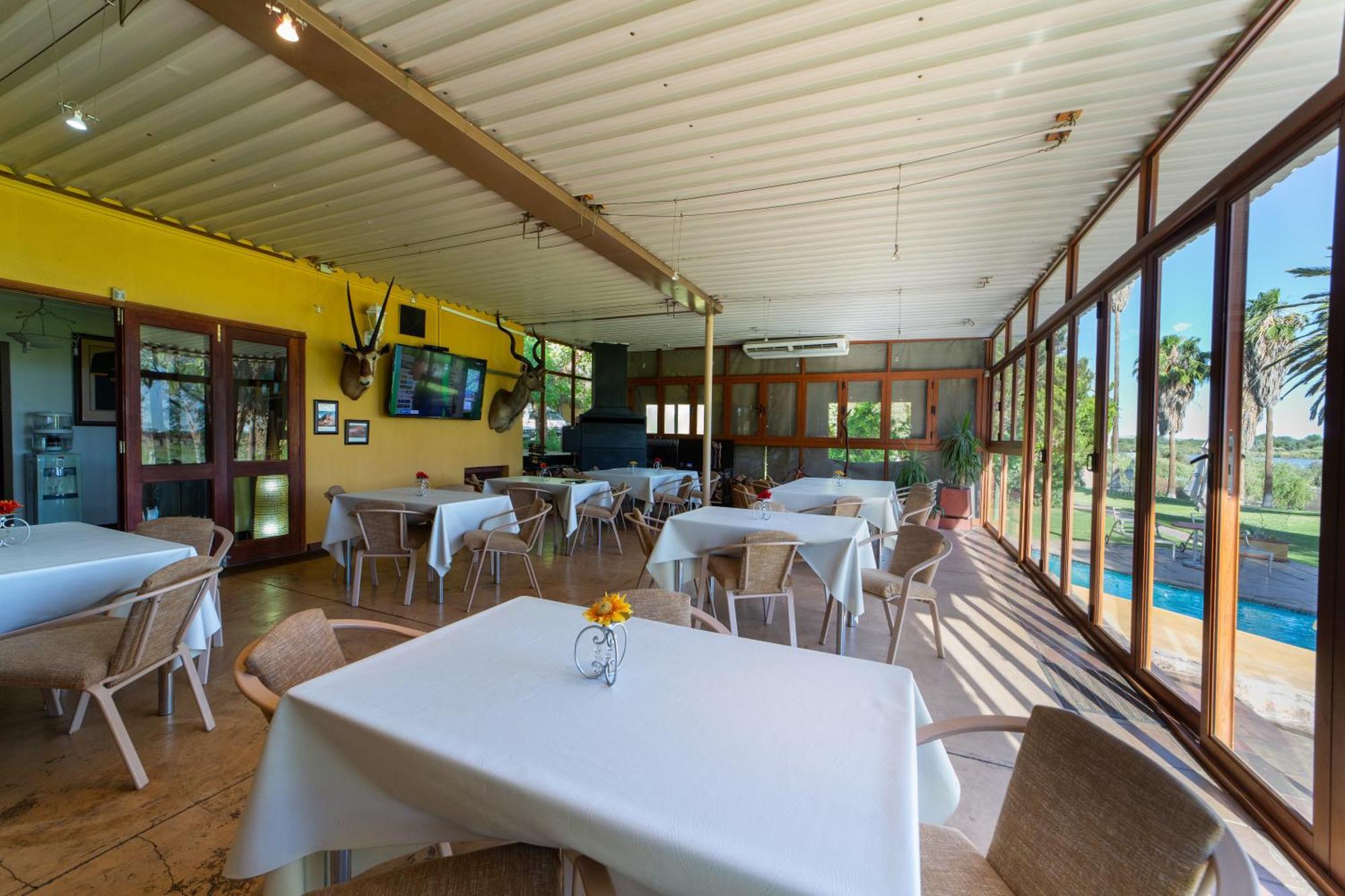 Sunriver Kalahari Lodge Riverside Stay In Upington Exterior foto